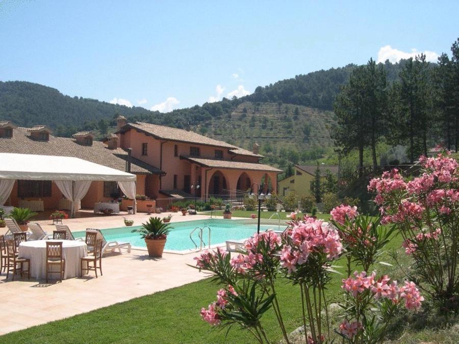 Hotel La Fattoria San Giovanni Di Baiano Luaran gambar