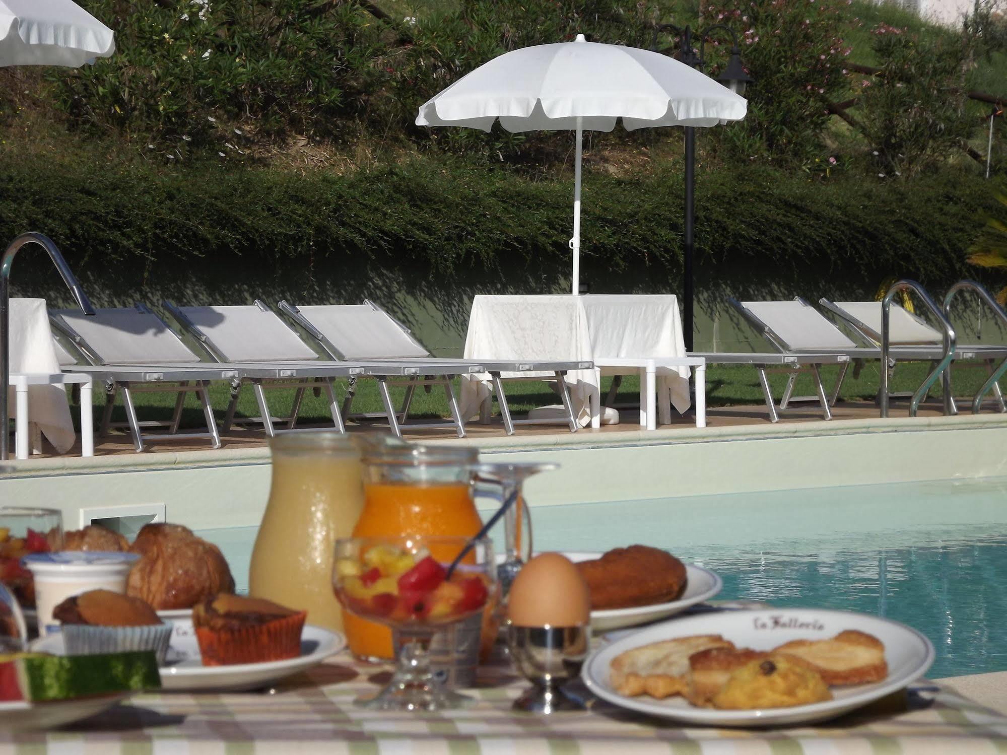 Hotel La Fattoria San Giovanni Di Baiano Luaran gambar